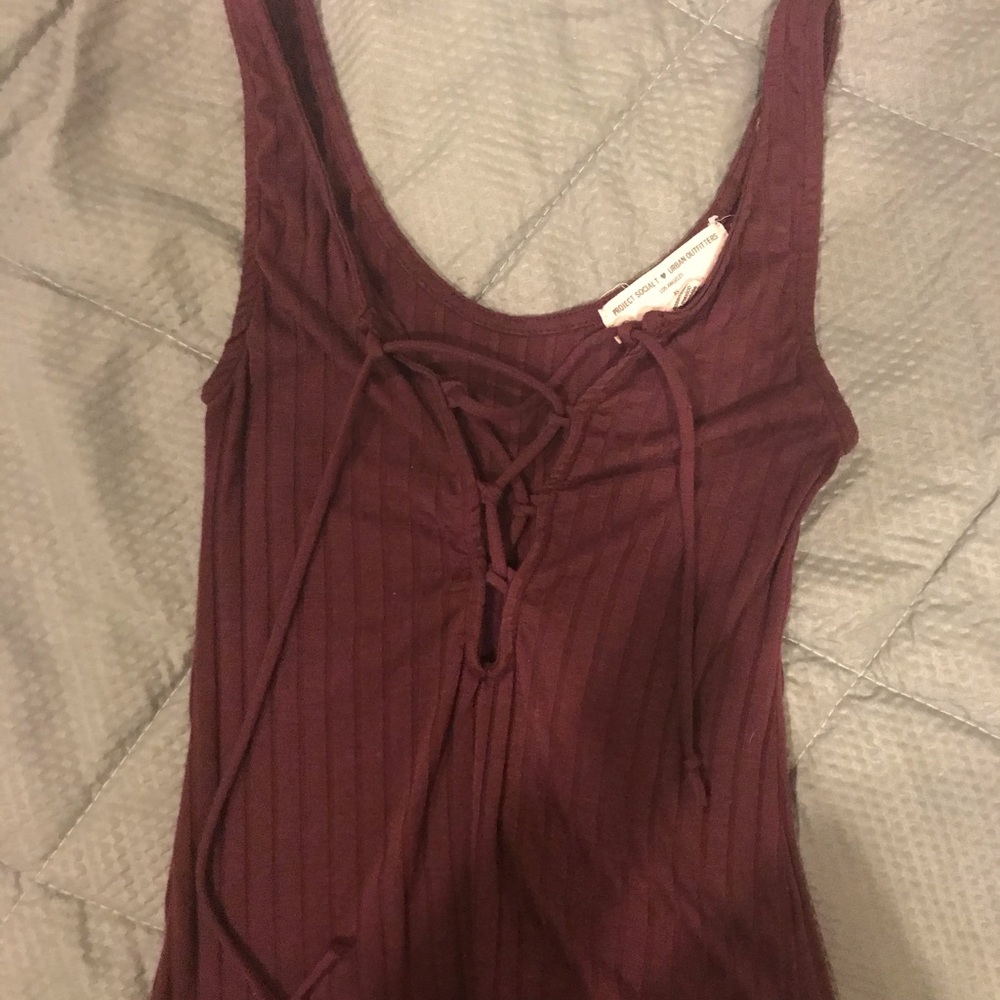 Maroon tank